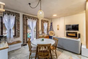 Cipressi Spectacular Italian Tuscan style loft - Image 5