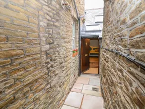 River Cottage Hayfield - Image 4