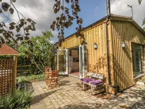 Hen House View - Image 2