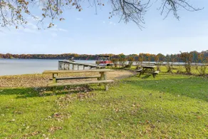Fall Lake View: Wine & Fire Pit Near South Haven - Image 2