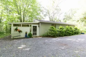 Brownstone Cottage. - Image 5