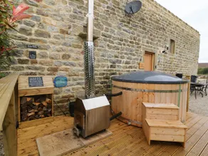 Snave Barn - Image 4