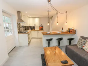 Stable Cottage - Image 5