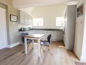 Swallow Cottage - Image 3