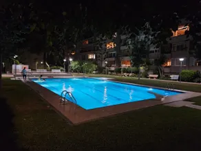 Modern Apartment Pool and Parking Hostem - Image 5