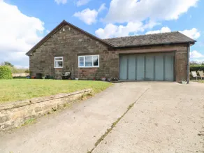 Hawksbridge Bungalow - Image 2