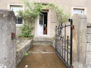 Dyson House - Image 2