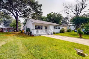 Steps to Chesapeake Bay! 'Callaway Drive Retreat' - Image 4