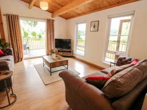 The Log Cabin - Image 3