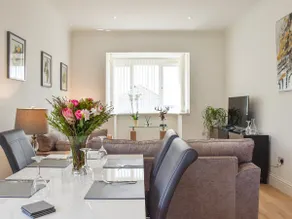 Waun Bungalow - Image 4