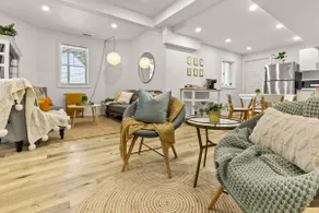 The Sunset Suite • Peaceful 2BR Cambridge - Image 4