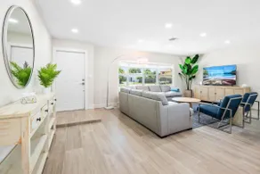 Sun Soaked Villa, Sparkling Pool + Pool Table, - Image 4