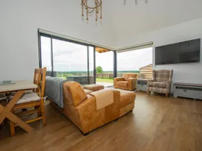 Heron Lodge Castle Farm - Image 3