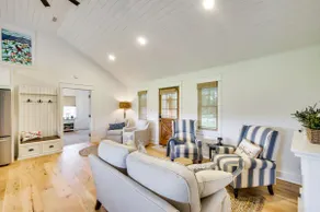 Modern Altavista Farmhouse w/ Countryside Views - Image 5