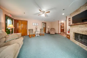 Group-Friendly Lake Erie Getaway w/ Private Yard - Image 5