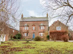 Eden House - Image 2