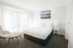 Three Bedroom Spa Apartment - Image 3