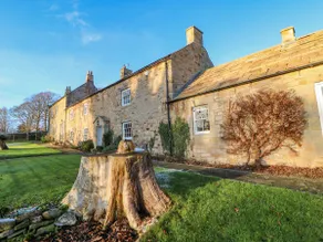 East Farmhouse Cottage - Image 2