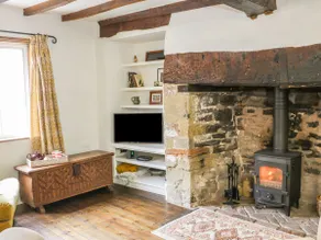Fern House - Image 4