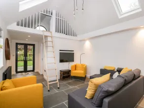 Vale Lodge - Image 5