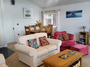 Lodge 11 - Image 5