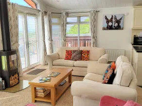 Lodge 11 - Image 3