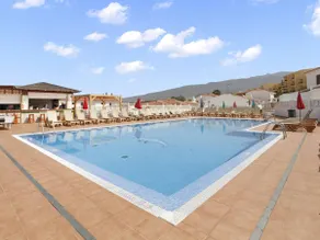 Golden holidays, heated pool, a/c, internet - Image 3