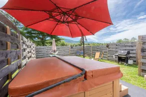 Relax with mountain views & a hot tub #5 - Image 2