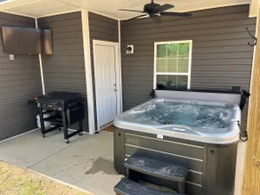Bourbon Run- KY Horse Park/Ark/Hot Tub/D'town/4 BR - Image 3