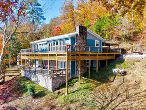 Private Dock | Fire Pit | Lakefront | Pet Friendly - Image 4