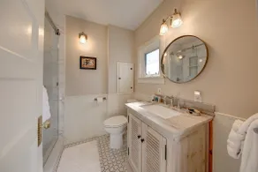 Chapin Ln - Near Downtown / Pets Welcome! - Image 3