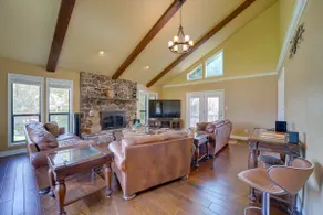 Spacious Arkansas Abode w/ Balcony & Fire Pit! - Image 4