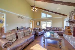 Spacious Arkansas Abode w/ Balcony & Fire Pit! - Image 5