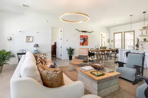 NEW urban cottage, The Vine & Round Top! - Image 4
