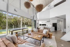 25 Whitehaven Parade - Image 3