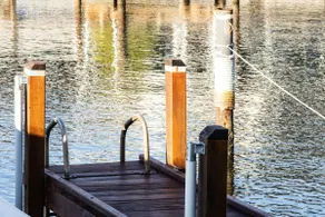 Waterfront Canal Retreat Jetty, Kayaks & Dolphin - Image 3