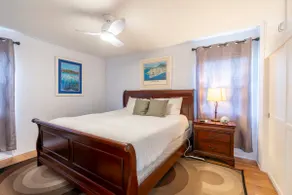 Timeless La Jolla Getaway — Steps from Windansea - Image 3