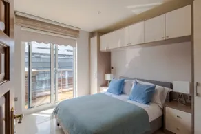 The Eyre Suite Seven - Farringdon - by Frankie - Image 3