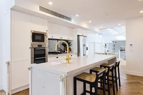 Royal Redfern Isyd - Image 3