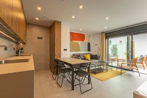 Spacious and modern apartment with a private patio - Image 3