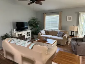 2 bedroom / 2 full bath with great location in The - Image 3