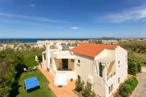 Villa Anni by Villa Plus - Image 3