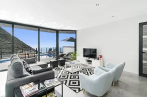 Villa Calheta Charm by Villa Plus - Image 5