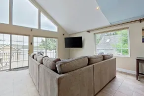 Lake view 2BR with dock & deck, walk to the beach - Image 3