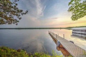 Sarona Serenity: Lakeside Retreat w Boat Dock - Image 2