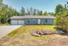 Wooded Hancock Home Near Ski & Snowmobile Trails! - Image 2