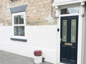 Potter Hill Cottage - Image 2