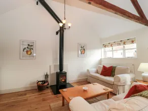 Tom's Barn - Image 4