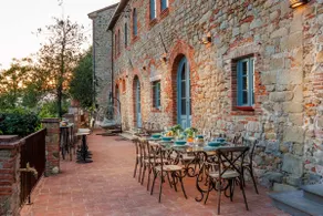 Villa Alice, panoramic stone farmhouse to sleep 10 - Image 3