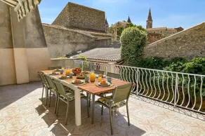 Villa De La Cloche by Villa Plus - Image 3